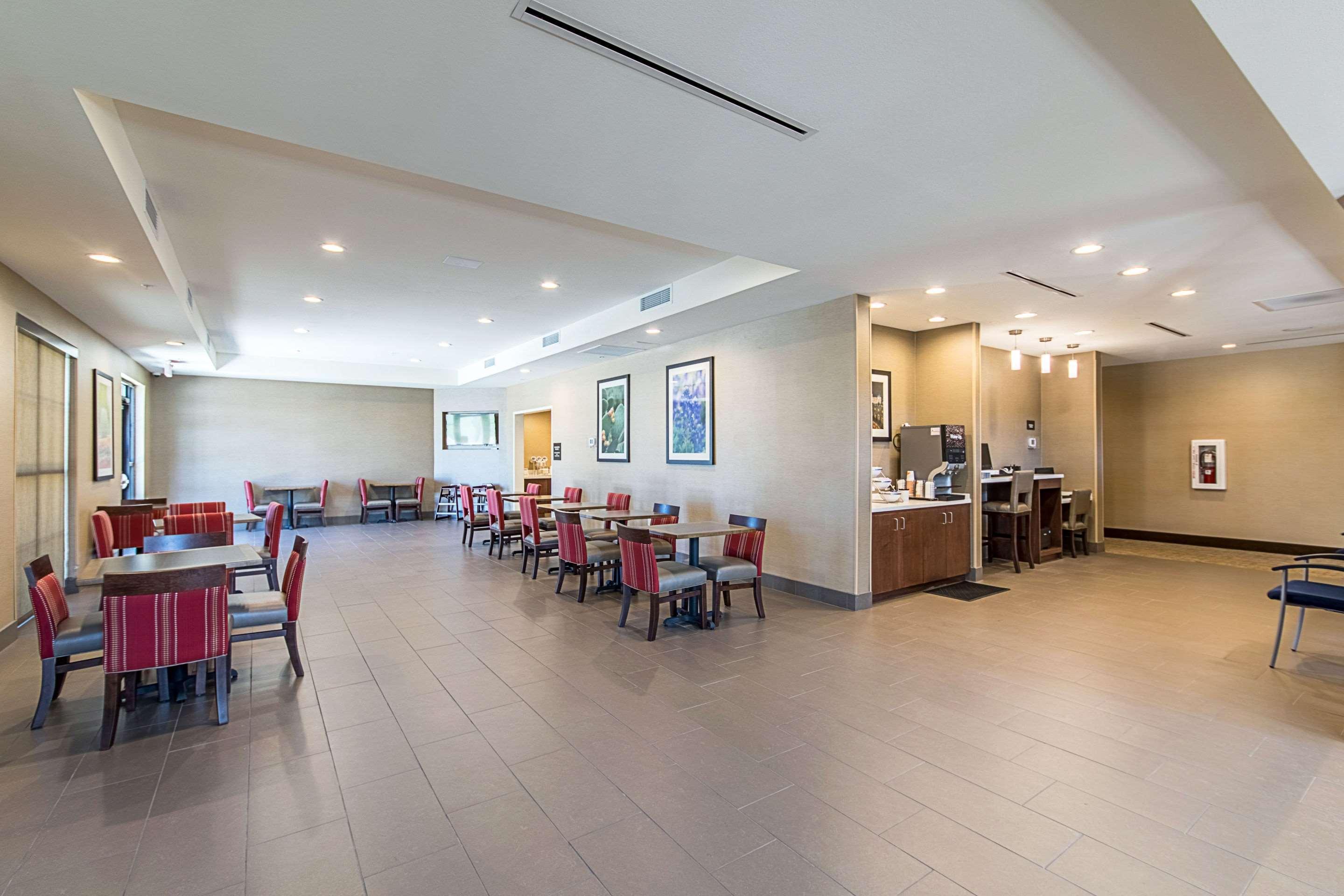 Comfort Suites Kyle Exterior photo